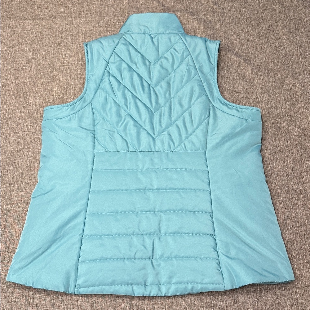 NORTHERN REFLECTIONS Quilted Vest - Picture 2 of 6